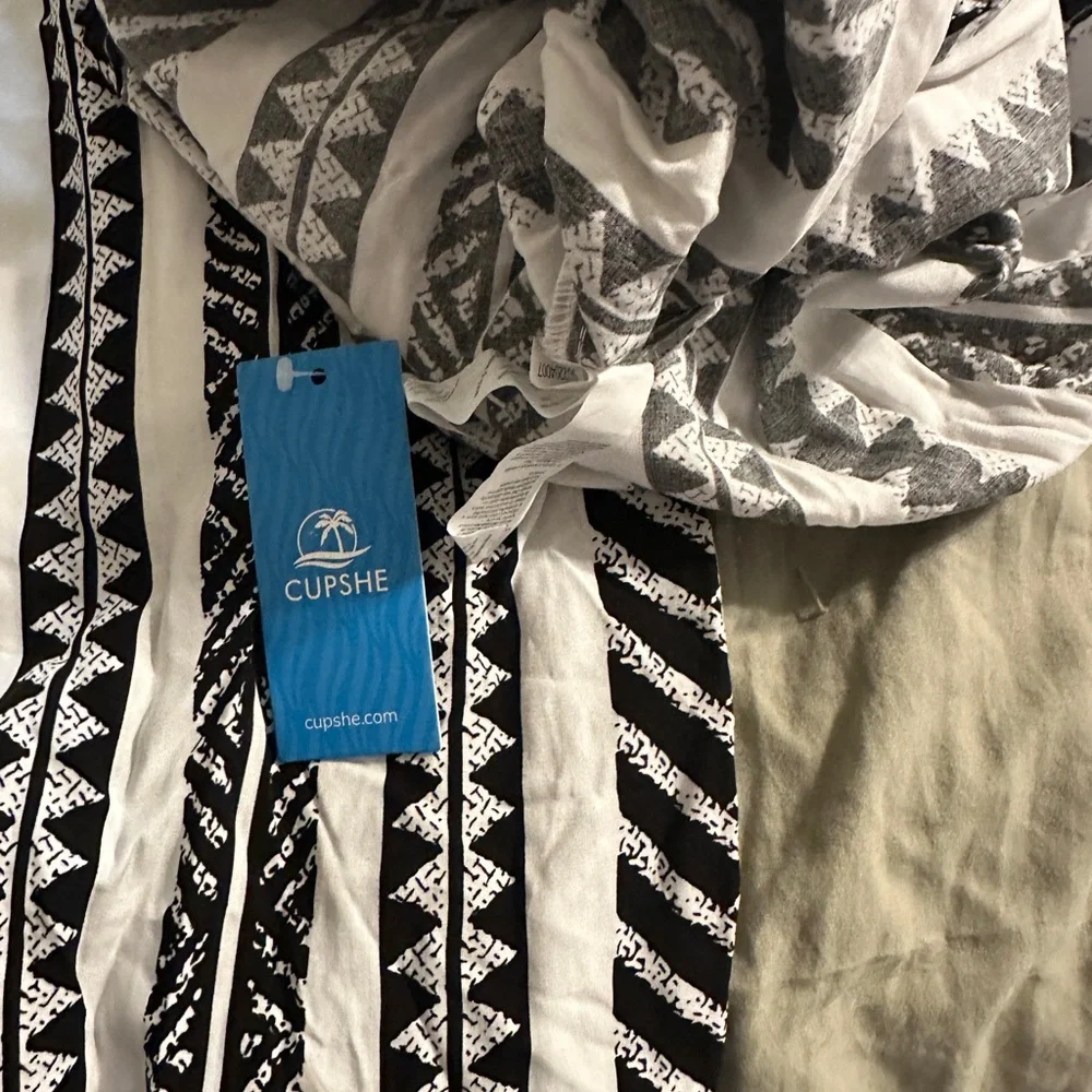 NWT Cupshe jumpsuit.